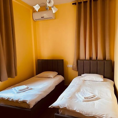 Auto Tana Guest House Тирана Экстерьер фото