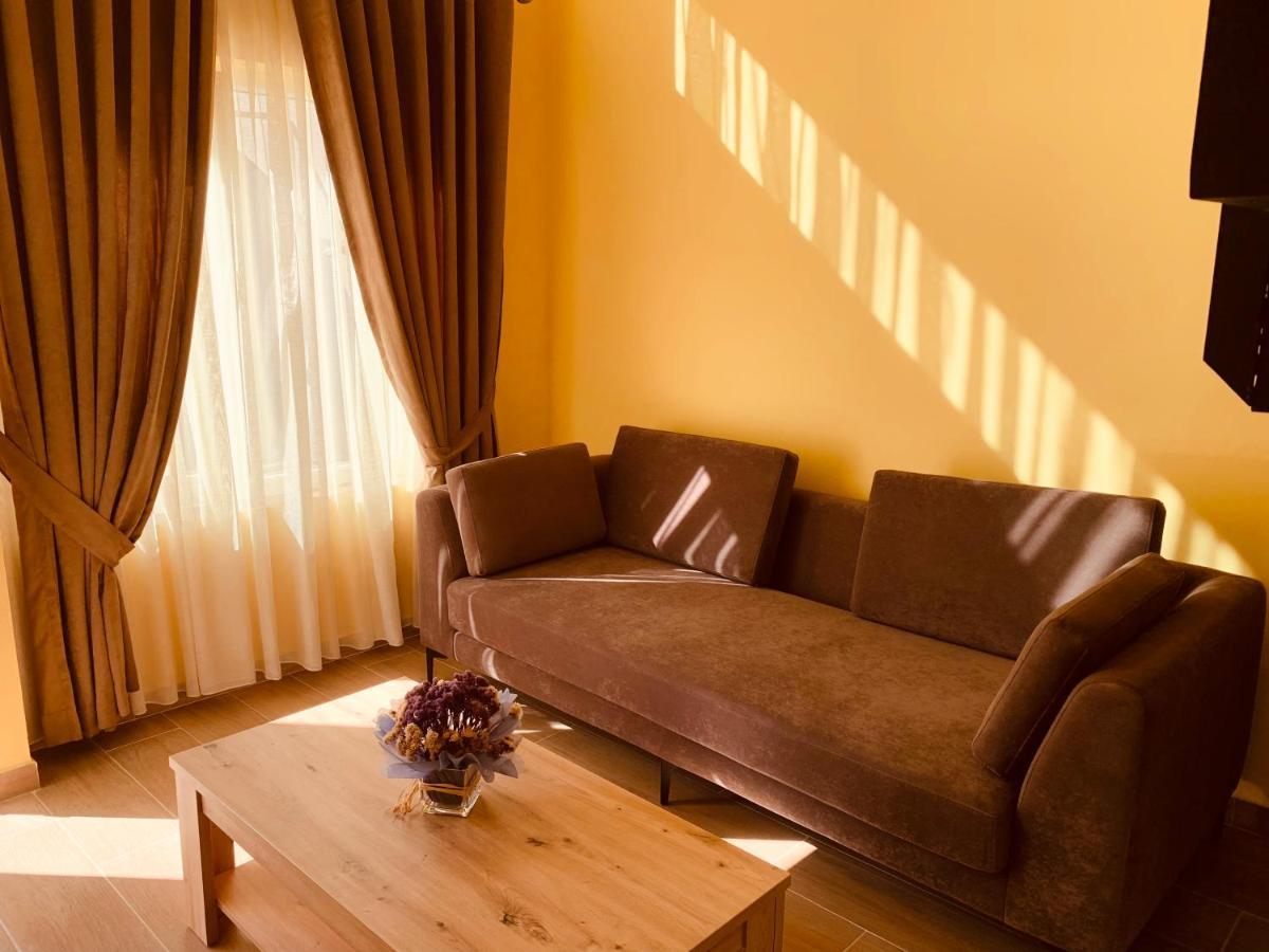 Auto Tana Guest House Тирана Экстерьер фото