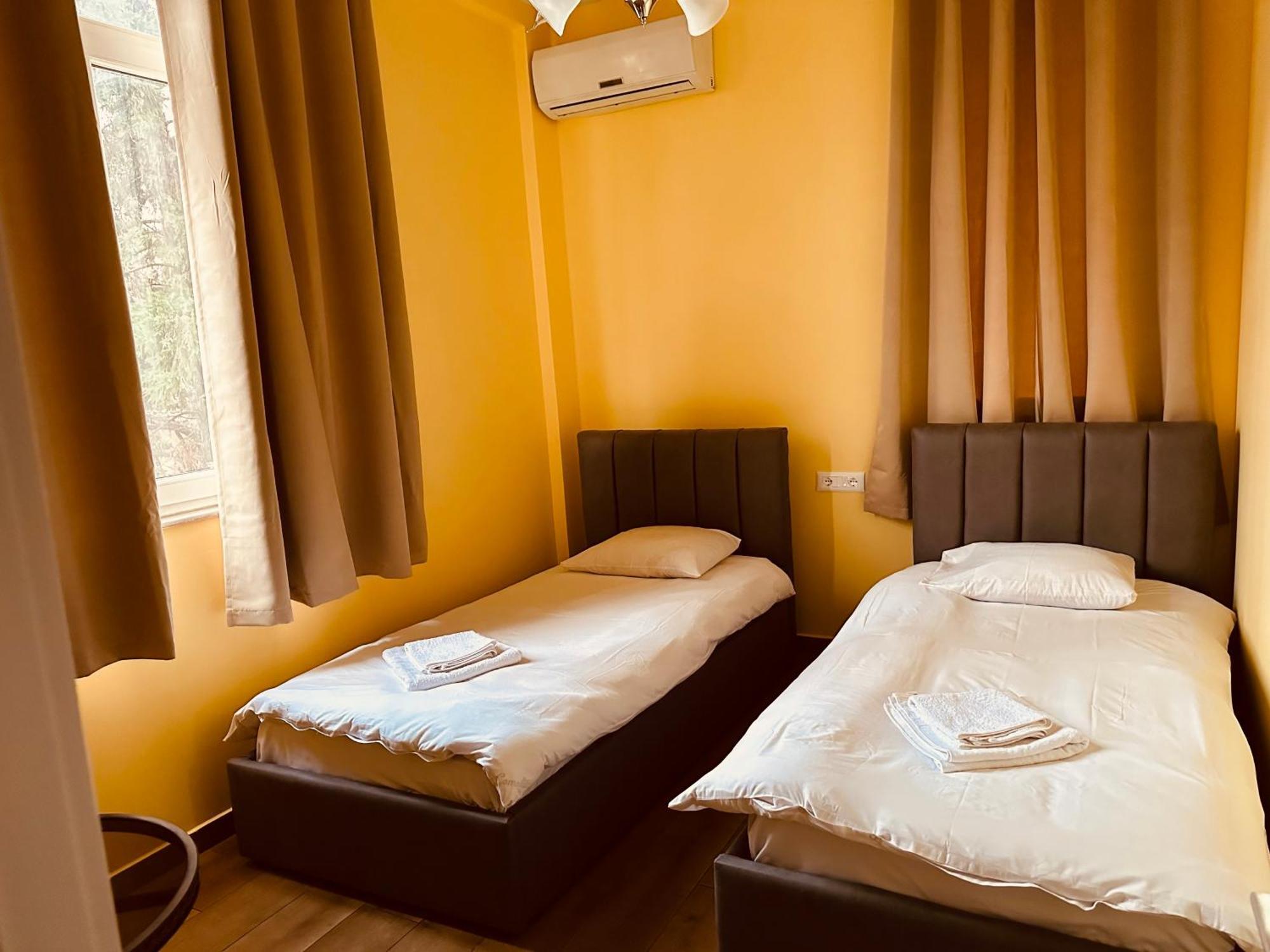 Auto Tana Guest House Тирана Экстерьер фото