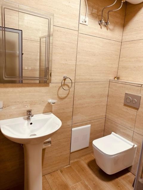 Auto Tana Guest House Тирана Экстерьер фото